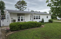 201 S Everett Street, Fair Play, MO 65649