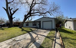 1712 Ida Street, Arlington, TX 76010