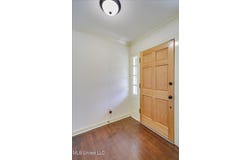 3958 Eastline Drive, Jackson, MS 39211