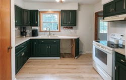 12323 Lakeside Dr, Conneaut Lake, PA 16316