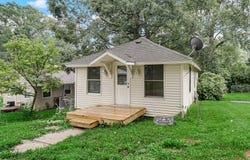 1502 Redwing Road, Valparaiso, IN 46383