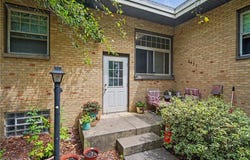 2039 4th Street, Cuyahoga Falls, OH 44221