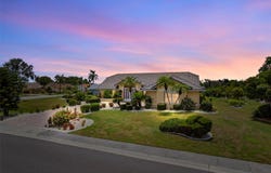 2121 NEW BEDFORD DRIVE, SUN CITY CENTER, FL 33573
