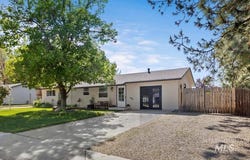 6687 S Santa Ana Ave, Boise, ID 83709
