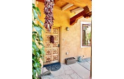 525 La Lomita, Taos, NM 87571