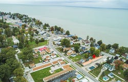 5169 Lake (SR 531) Road, Geneva, OH 44041