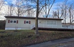 11040 and 11035 JACKELYNS, HUNTINGDON, PA 16652