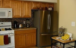 100 Debie Lane, Hobart, IN 46342
