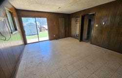 536 N Bryant Avenue, Midlothian, TX 76065