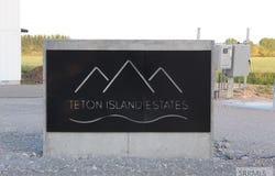 286 Camas Street, Sugar City, ID 83448