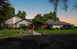 1068 E Waddell Street, Lindsay, CA 93247