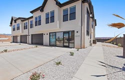 2073 S Grandiflora RD, St George, UT 84790