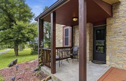 26906 Gladden RD, Maple Hill, KS 66507