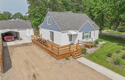 118 N Douglas Avenue, Parkers Prairie, MN 56361