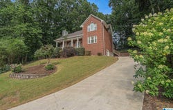 1813 SOUTHPOINTE CIRCLE, HOOVER, AL 35244