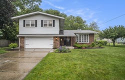 9307 Walnut Drive, Munster, IN 46321