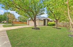 800 Saunders DR, Round Rock, TX 78664