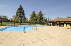 6100 W Stonehedge Dr, Greenfield, WI 53220