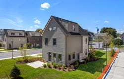 4 Lincoln St, Natick, MA 01760