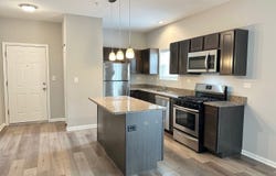 809 E Main Street, East Dundee, IL 60118