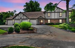 1629 Walpole Drive, Chesterfield, MO 63017