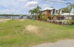 158 Beechers Point Dr, Welaka, FL 32193