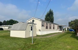 70 SNYDER LANE, EPHRATA, PA 17522