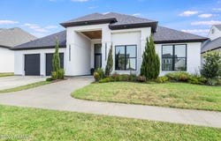 309 Canary Palm Way, Youngsville, LA 70592