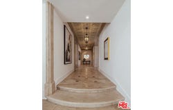 3364 Clerendon Rd, Beverly Hills, CA 90210