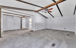 75 Edgewater Dr, Waterloo, SC 29384
