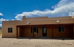 12 Vista Linda Rd, Ranchos de Taos, NM 87557