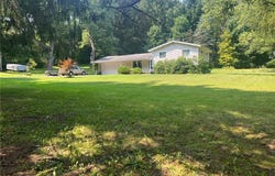 10504 Mulberry Road, Chardon, OH 44024