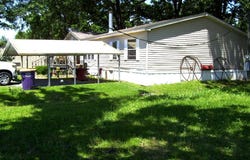 1652   N CONSTITUTION AVE., Ashdown, AR 71822