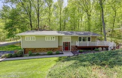 23 Mount Drive, Holmdel, NJ 07733