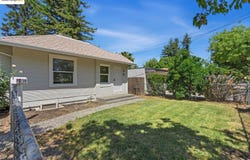 6 4th ST, Woodland, CA 95695