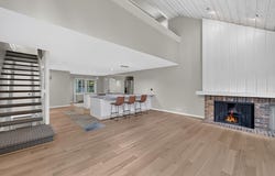 152 Lakefield Ct, Wind Point, WI 53402
