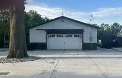 405 W Park St, Hamilton, MO 64644