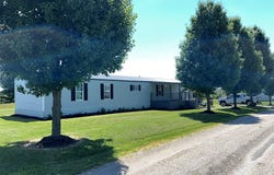 71 Log cabin lane, Ewing, KY 41039