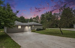 2945 W Arthur Road, New Era, MI 49446
