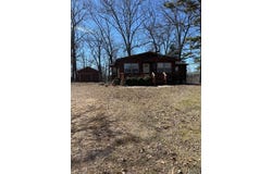 9202 Highway H, Ellington, MO 63957