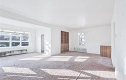 357 Keystone Dr, New Kensington, PA 15068