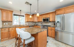 70 Harding Ave, Clark Twp., NJ 07066-2539