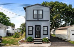 230 Cedar Avenue, Portsmouth, RI 02871