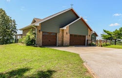 10620 W State Highway 76, Cape Fair, MO 65624