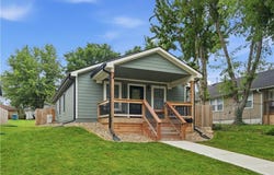 1118 Pacific Avenue, Osawatomie, KS 66064