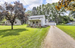 113 Park, Litchfield, MI 49252