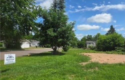 422 Court Avenue N, Sandstone, MN 55072