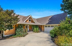 56 Devonshire Drive, Mills River, NC 28759