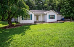 3012 River Side Springs Drive, London, KY 40744