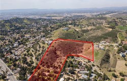 10131 Johanna Avenue, Sunland, CA 91040
